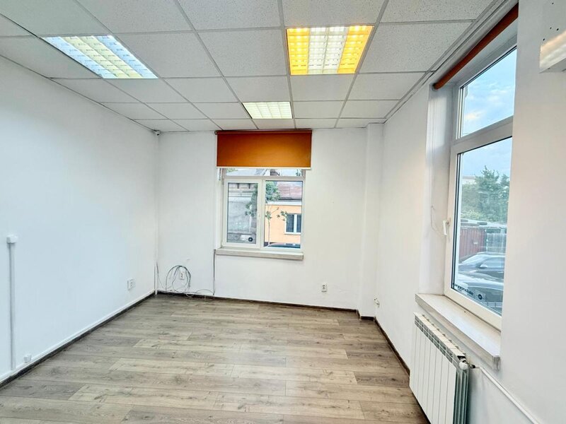 Mosilo, Foisorul de Foc, vila de inchiriat - clinica, after school etc.