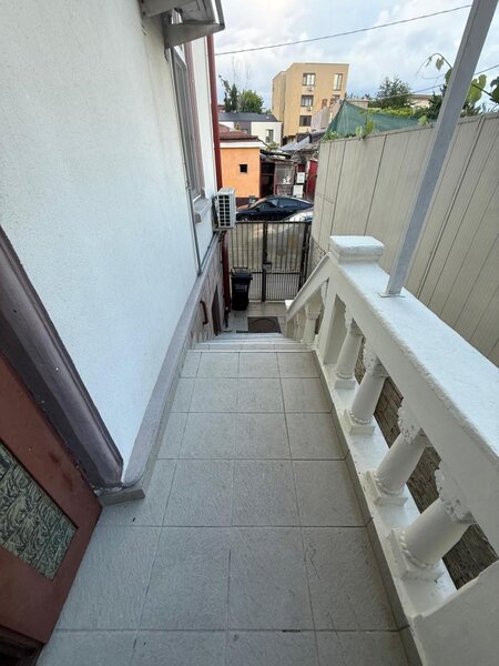 Mosilo, Foisorul de Foc, vila de inchiriat - clinica, after school etc.