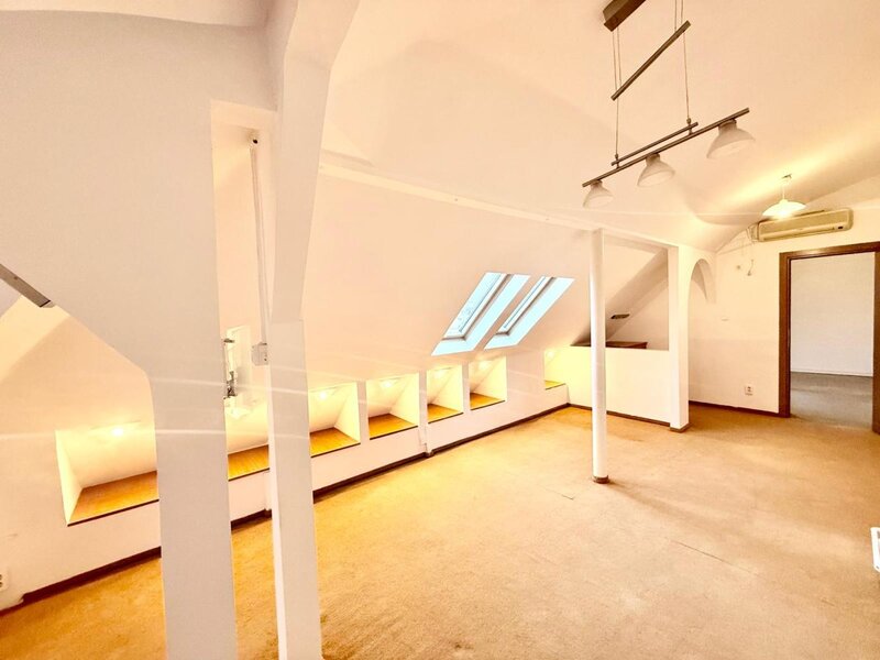 Mosilo, Foisorul de Foc, vila de inchiriat - clinica, after school etc.